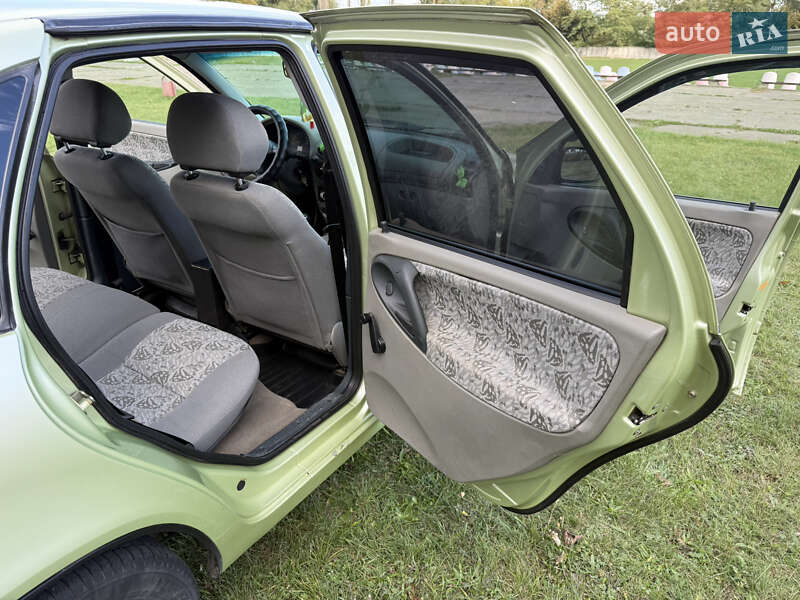 Седан ВАЗ / Lada 1118 Калина 2006 в Ладыжине