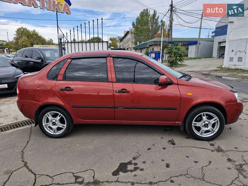 Седан ВАЗ / Lada 1118 Калина 2008 в Миколаєві
