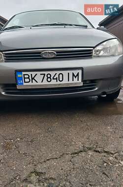 Седан ВАЗ 1118 Калина 2008 в Зарічному