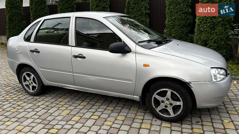 Седан ВАЗ / Lada 1118 Калина 2008 в Золочеве фото 2 Седан ВАЗ / Lada 1118 Калина 2008 в Золочеве