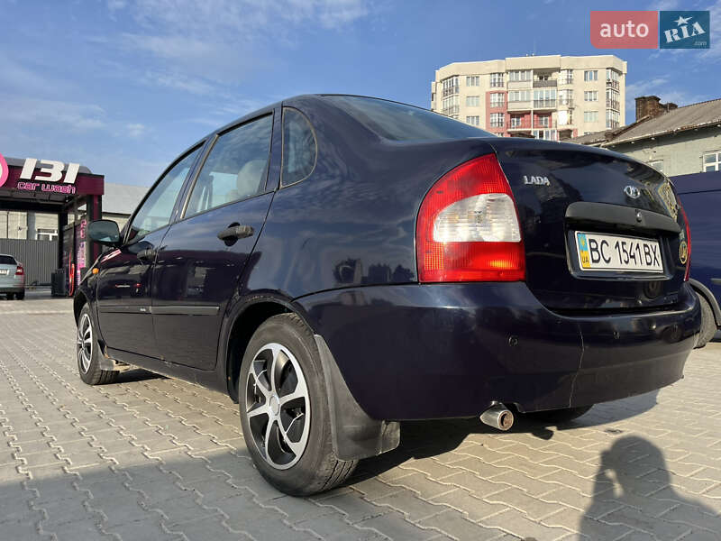 Седан ВАЗ / Lada 1118 Калина 2008 в Львове