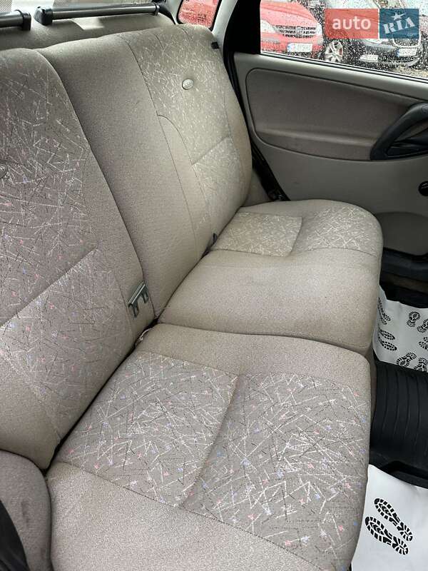 Седан ВАЗ / Lada 1118 Калина 2008 в Смеле фото 5 Седан ВАЗ / Lada 1118 Калина 2008 в Смеле