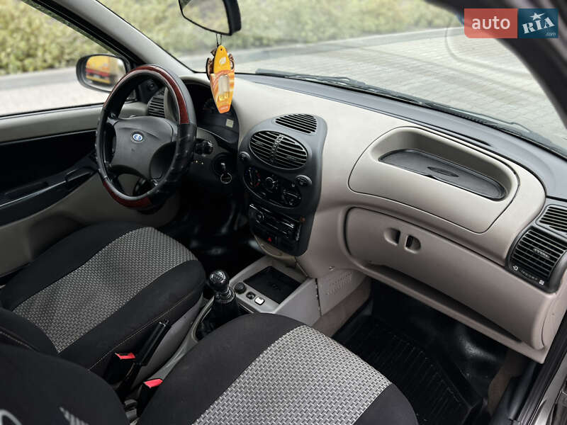 Седан ВАЗ / Lada 1118 Калина 2008 в Хмельницком