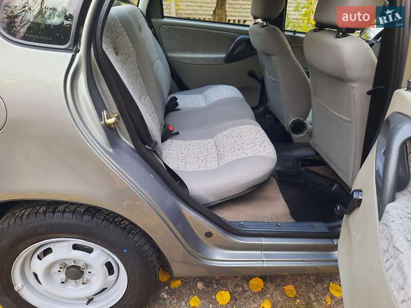 Седан ВАЗ / Lada 1118 Калина 2006 в Запорожье