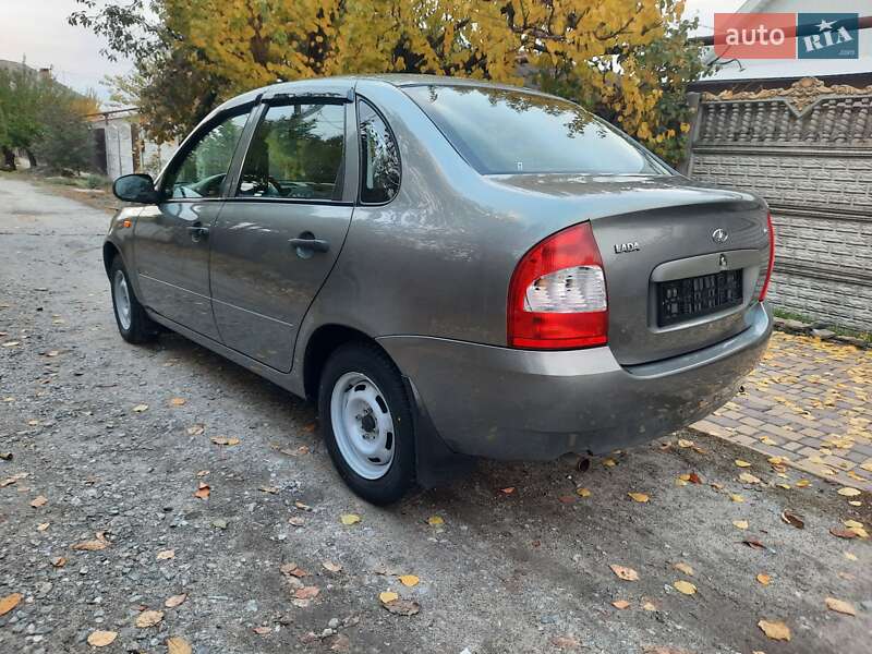 Седан ВАЗ / Lada 1118 Калина 2006 в Запорожье