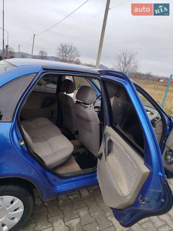 Седан ВАЗ / Lada 1118 Калина 2006 в Берегомете фото 8 Седан ВАЗ / Lada 1118 Калина 2006 в Берегомете