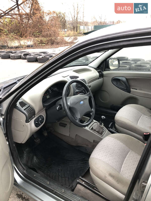 Седан ВАЗ / Lada 1118 Калина 2010 в Киеве фото 9 Седан ВАЗ / Lada 1118 Калина 2010 в Киеве