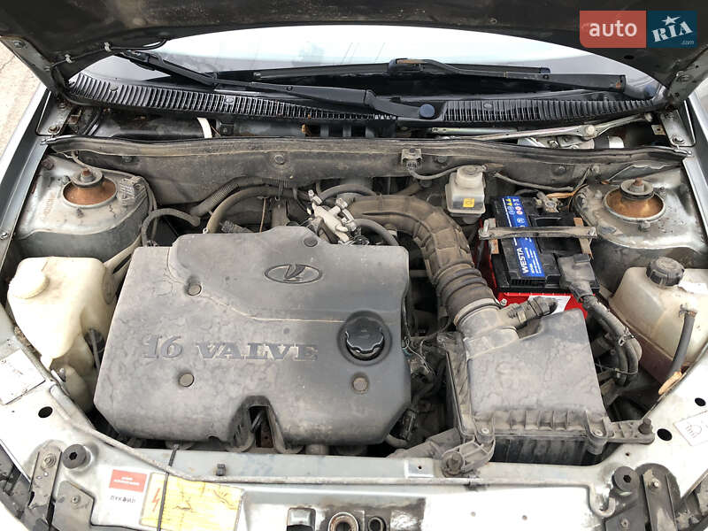 Седан ВАЗ / Lada 1118 Калина 2010 в Киеве фото 11 Седан ВАЗ / Lada 1118 Калина 2010 в Киеве