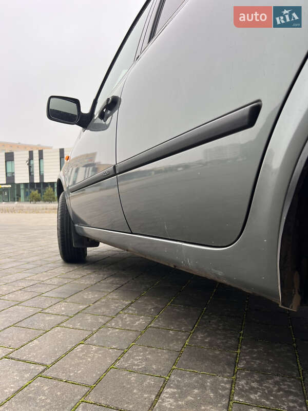 Седан ВАЗ / Lada 1118 Калина 2010 в Хмельницком