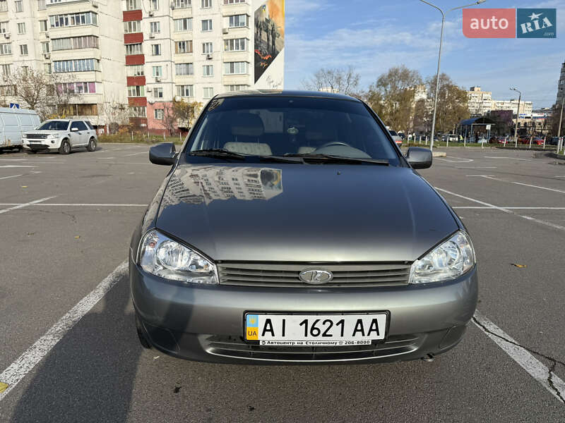 Седан ВАЗ / Lada 1118 Калина 2011 в Києві