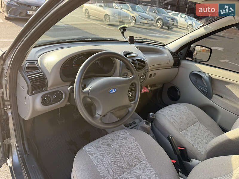 Седан ВАЗ / Lada 1118 Калина 2011 в Києві