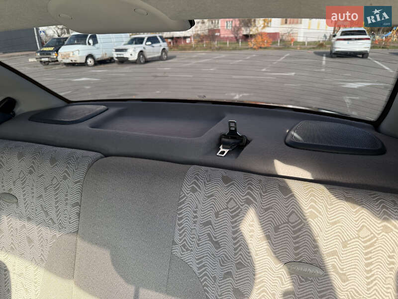 Седан ВАЗ / Lada 1118 Калина 2011 в Києві