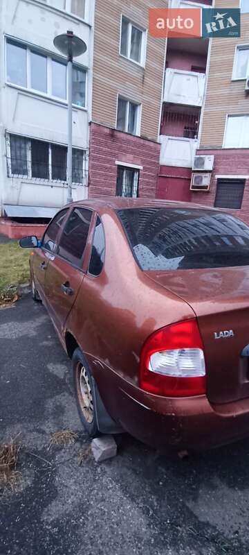 Седан ВАЗ / Lada 1118 Калина 2008 в Киеве