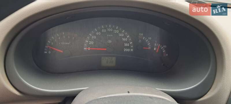 Седан ВАЗ / Lada 1118 Калина 2006 в Киеве