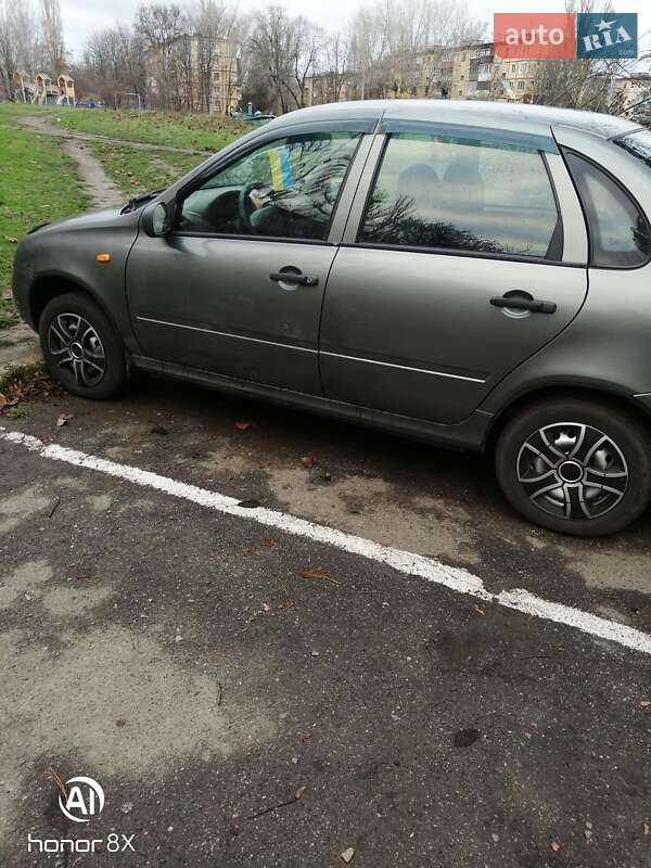 Седан ВАЗ / Lada 1118 Калина 2006 в Кривому Розі фото 7 Седан ВАЗ / Lada 1118 Калина 2006 в Кривому Розі