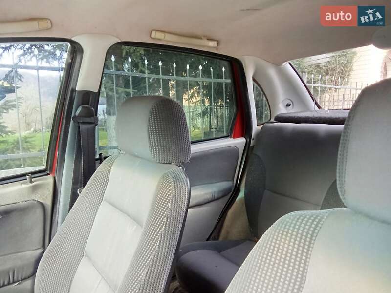 Седан ВАЗ / Lada 1118 Калина 2006 в Залещиках