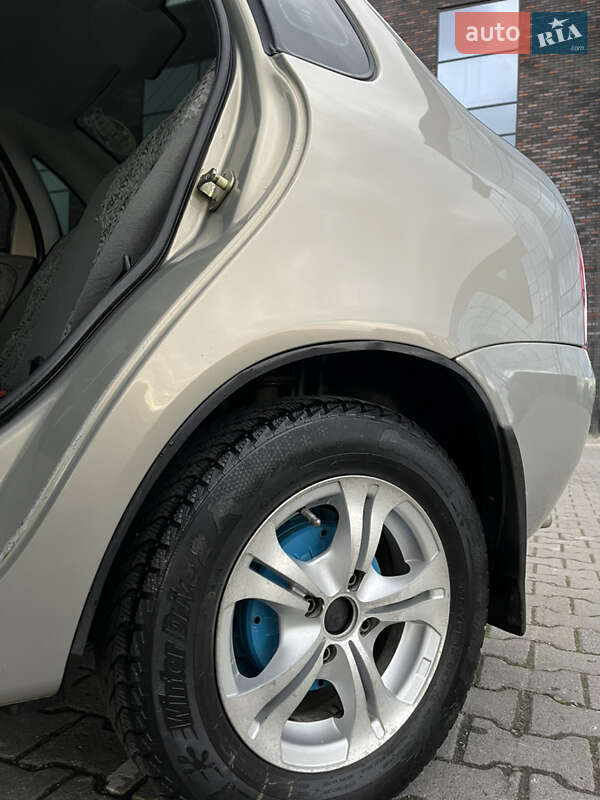 Седан ВАЗ / Lada 1118 Калина 2006 в Чернівцях