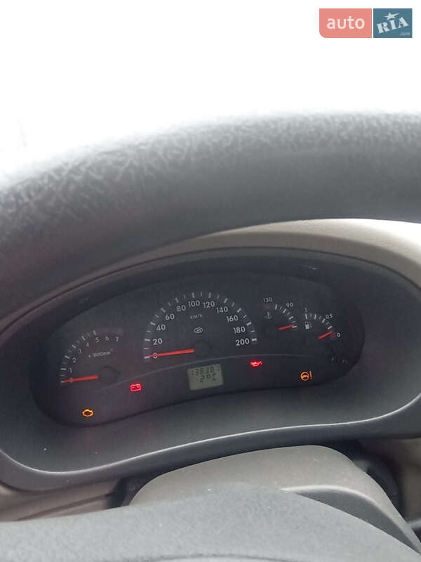 Седан ВАЗ / Lada 1118 Калина 2006 в Чуднове фото 7 Седан ВАЗ / Lada 1118 Калина 2006 в Чуднове