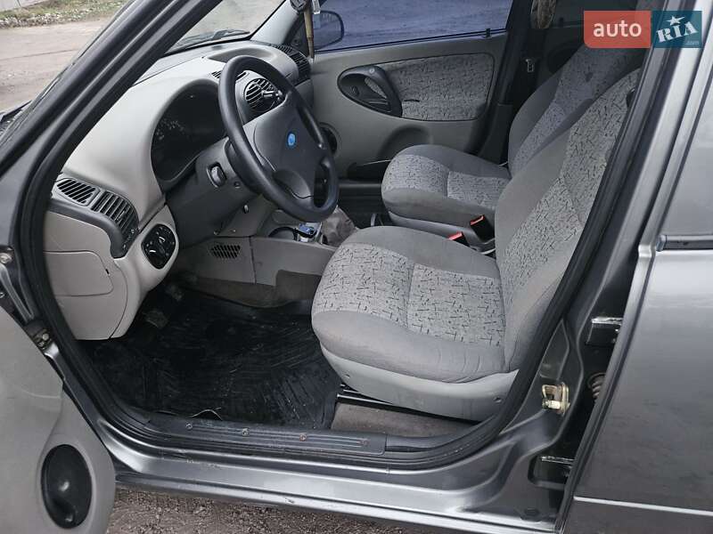 Седан ВАЗ / Lada 1118 Калина 2007 в Запорожье