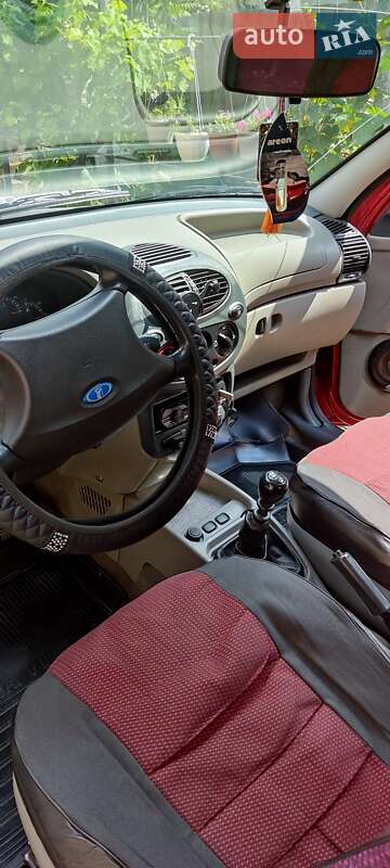 Хэтчбек ВАЗ / Lada 1119 Калина 2007 в Константиновке (Краматорского района) фото 2 Хэтчбек ВАЗ / Lada 1119 Калина 2007 в Константиновке (Краматорского района)