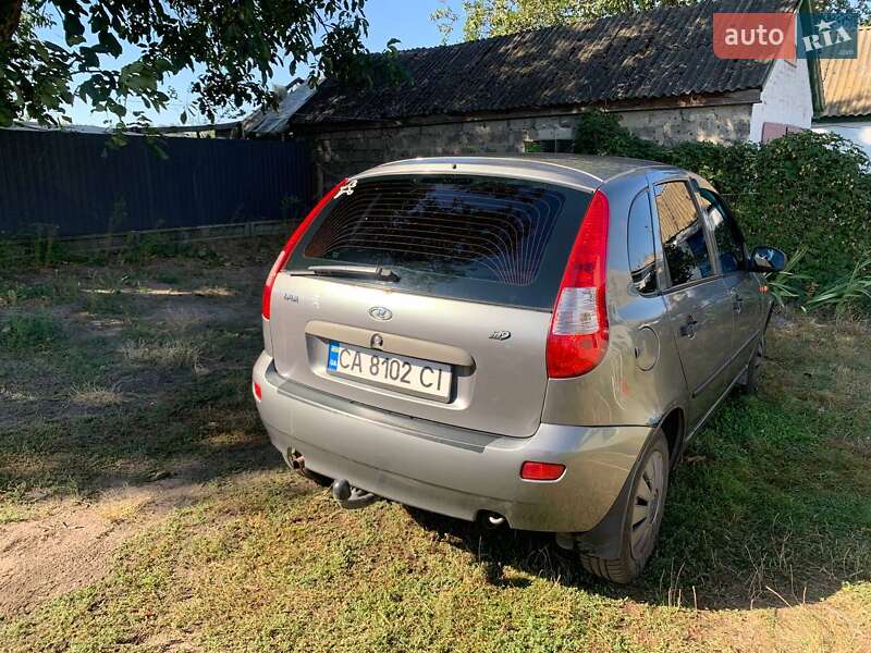 Хэтчбек ВАЗ / Lada 1119 Калина 2007 в Черкассах