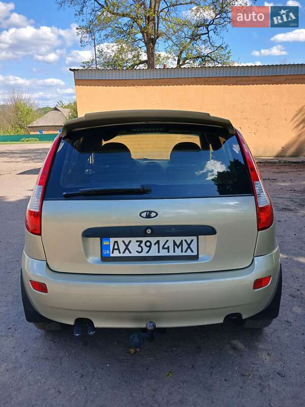 Хэтчбек ВАЗ / Lada 1119 Калина 2009 в Машевке