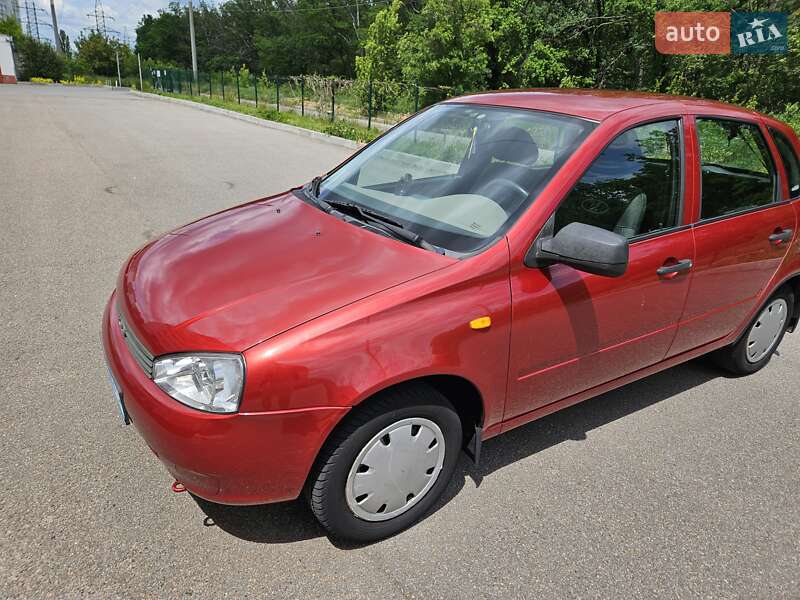 Хэтчбек ВАЗ / Lada 1119 Калина 2010 в Харькове