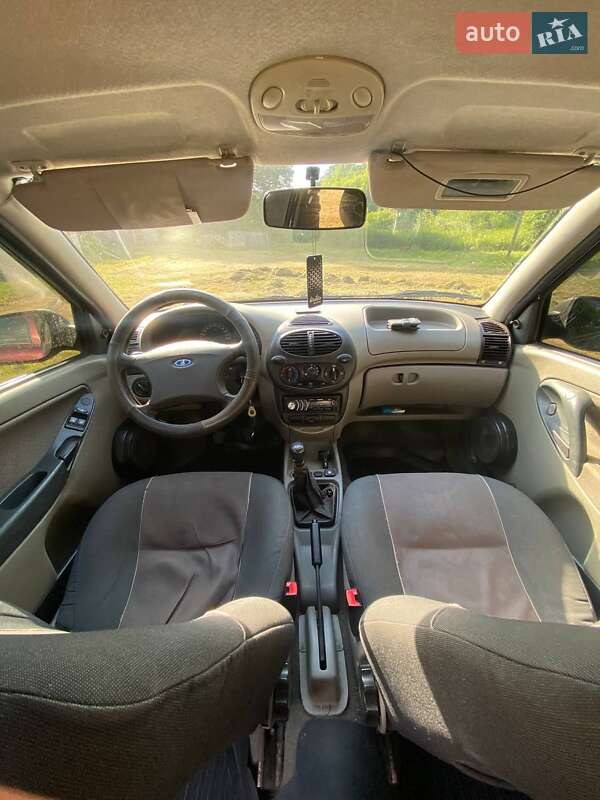 Хэтчбек ВАЗ / Lada 1119 Калина 2011 в Зборове фото 5 Хэтчбек ВАЗ / Lada 1119 Калина 2011 в Зборове