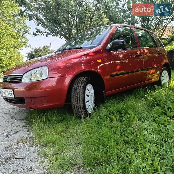 Хэтчбек ВАЗ / Lada 1119 Калина 2008 в Путивле