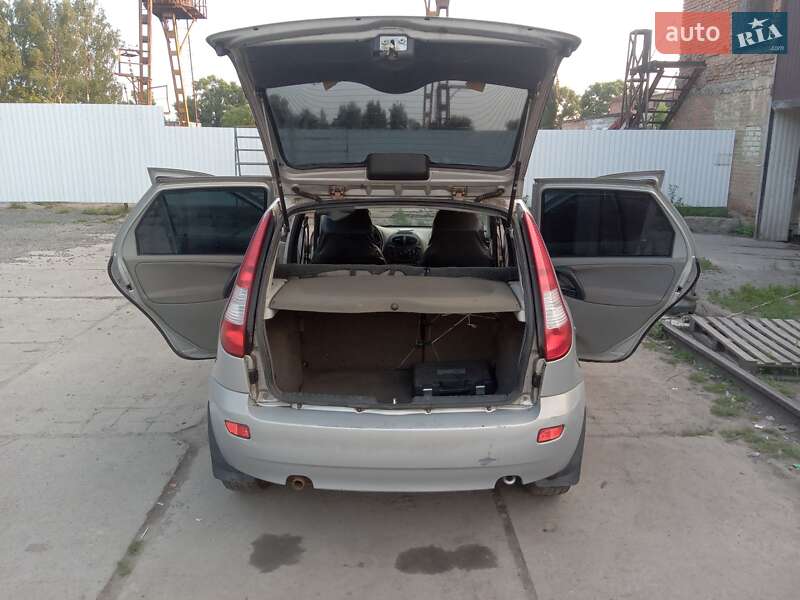 Хэтчбек ВАЗ / Lada 1119 Калина 2008 в Уланове