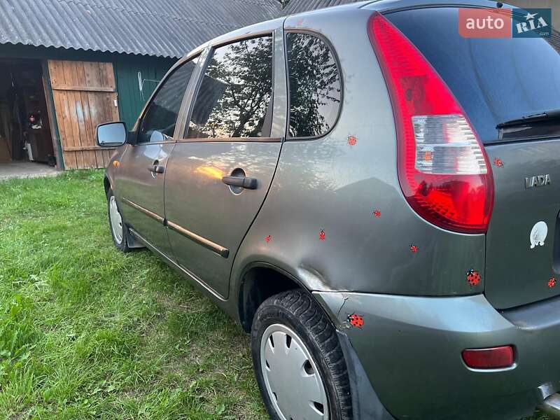 Хетчбек ВАЗ / Lada 1119 Калина 2010 в Надвірній фото 5 Хетчбек ВАЗ / Lada 1119 Калина 2010 в Надвірній
