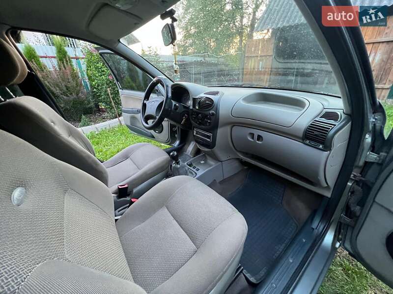 Хетчбек ВАЗ / Lada 1119 Калина 2010 в Надвірній фото 17 Хетчбек ВАЗ / Lada 1119 Калина 2010 в Надвірній