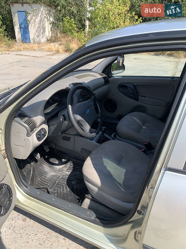 Хэтчбек ВАЗ / Lada 1119 Калина 2008 в Березанке фото 6 Хэтчбек ВАЗ / Lada 1119 Калина 2008 в Березанке