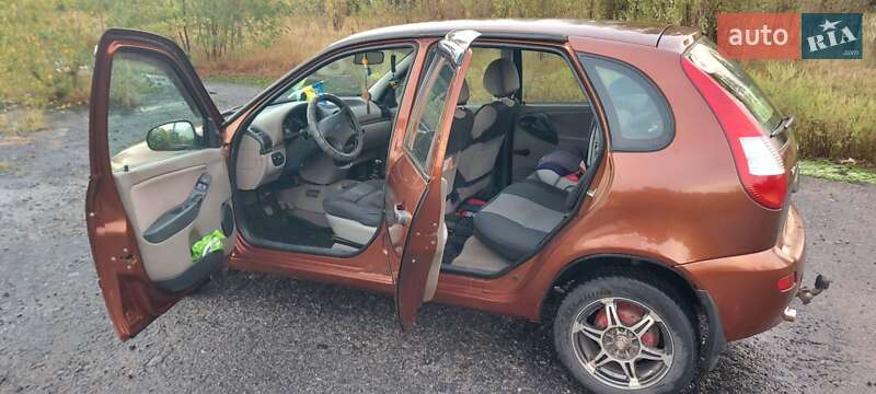 Хэтчбек ВАЗ / Lada 1119 Калина 2008 в Бердичеве фото 10 Хэтчбек ВАЗ / Lada 1119 Калина 2008 в Бердичеве