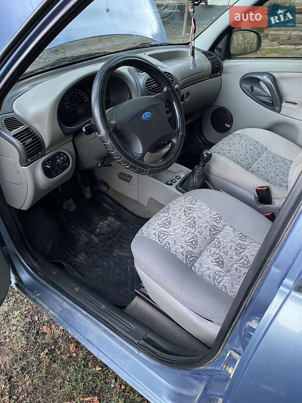 Хэтчбек ВАЗ / Lada 1119 Калина 2007 в Житомире