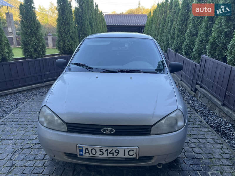 Хэтчбек ВАЗ / Lada 1119 Калина 2008 в Хусте