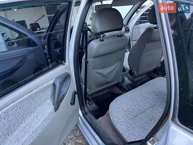 Хэтчбек ВАЗ / Lada 1119 Калина 2008 в Хусте