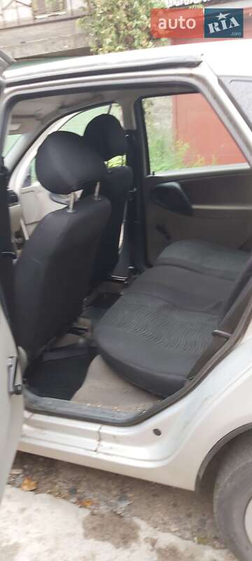 Хэтчбек ВАЗ / Lada 1119 Калина 2010 в Запорожье