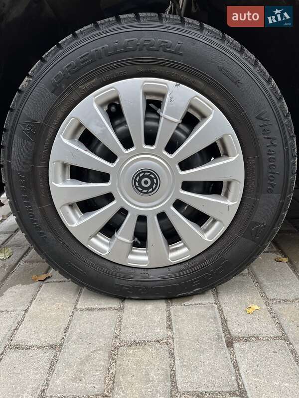 Хэтчбек ВАЗ / Lada 1119 Калина 2008 в Черкассах