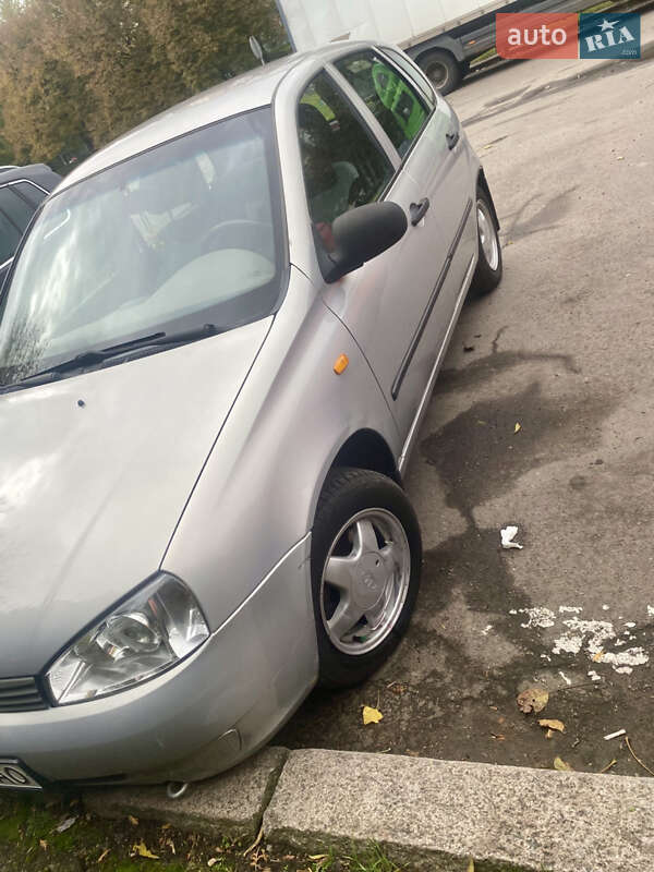 Хэтчбек ВАЗ / Lada 1119 Калина 2008 в Ровно