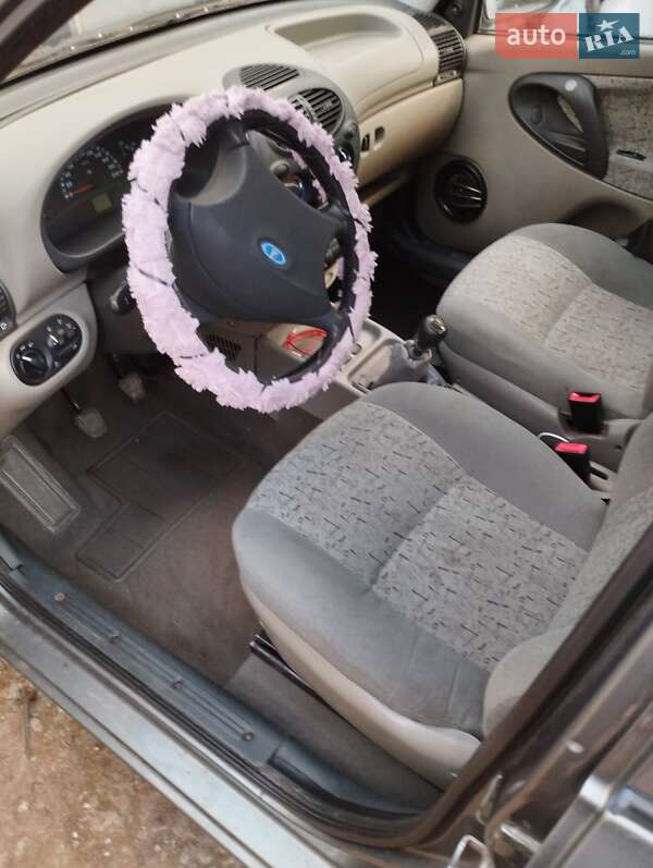 Хэтчбек ВАЗ / Lada 1119 Калина 2007 в Киеве фото 4 Хэтчбек ВАЗ / Lada 1119 Калина 2007 в Киеве