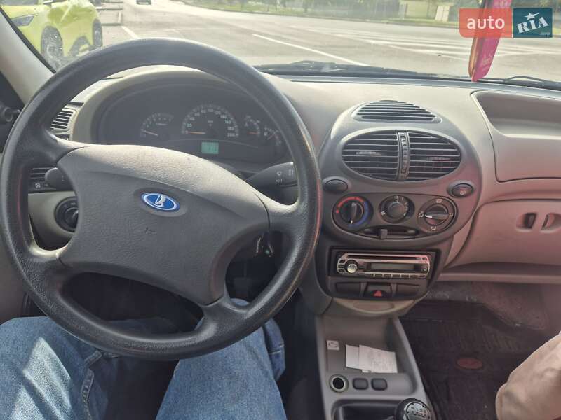 Хетчбек ВАЗ / Lada 1119 Калина 2008 в Дніпрі