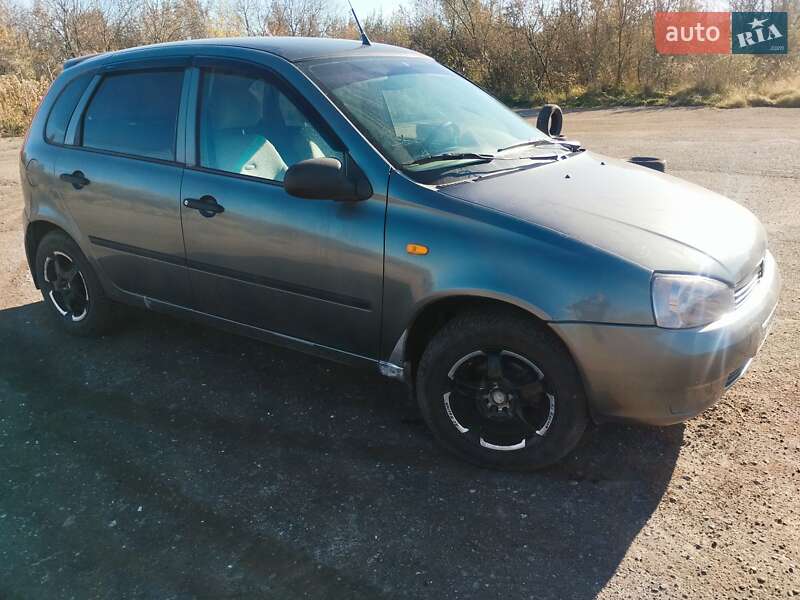 Хэтчбек ВАЗ / Lada 1119 Калина 2007 в Львове фото 12 Хэтчбек ВАЗ / Lada 1119 Калина 2007 в Львове