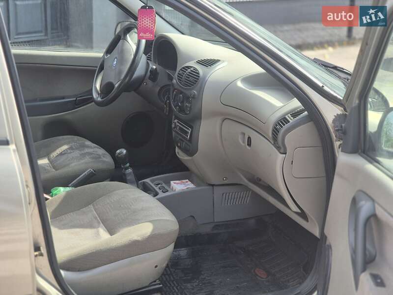 Хэтчбек ВАЗ / Lada 1119 Калина 2008 в Днепре фото 6 Хэтчбек ВАЗ / Lada 1119 Калина 2008 в Днепре