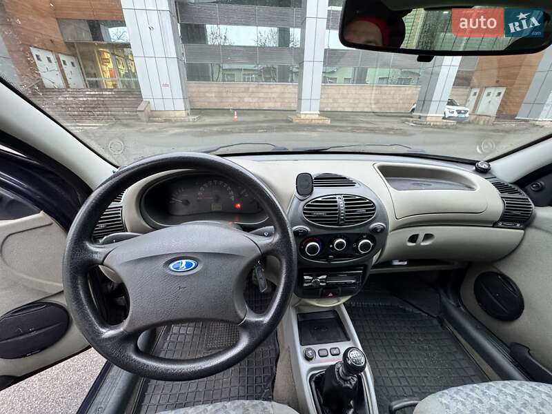 Хетчбек ВАЗ / Lada 1119 Калина 2008 в Києві