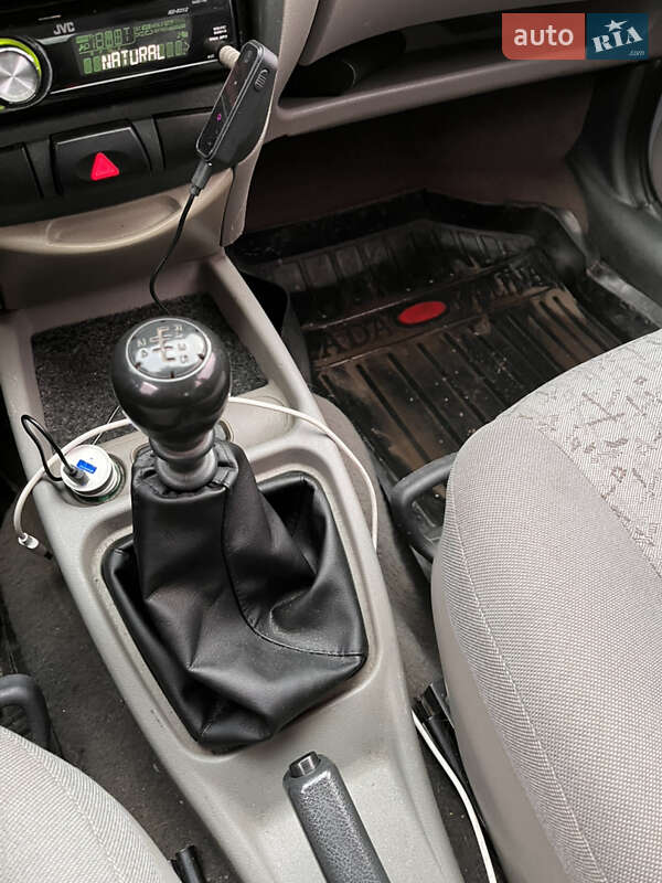 Хэтчбек ВАЗ / Lada 1119 Калина 2007 в Миргороде фото 18 Хэтчбек ВАЗ / Lada 1119 Калина 2007 в Миргороде