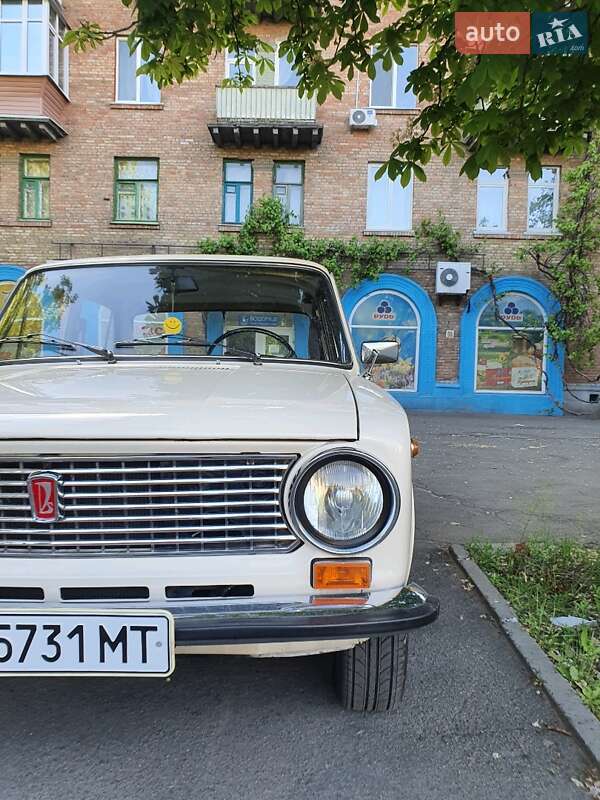 Седан ВАЗ / Lada 2101 1986 в Киеве