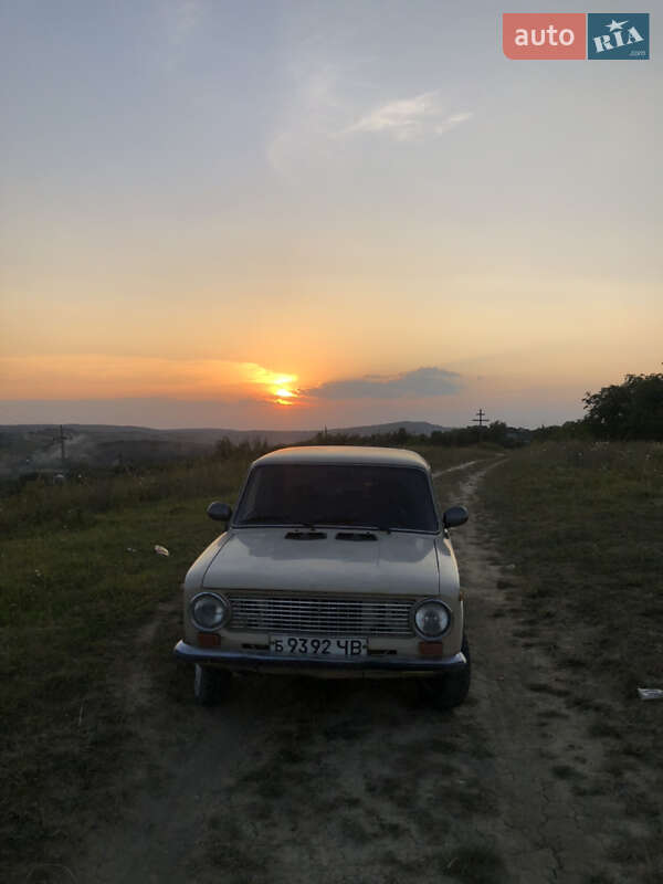 Седан ВАЗ / Lada 2101 1986 в Черновцах