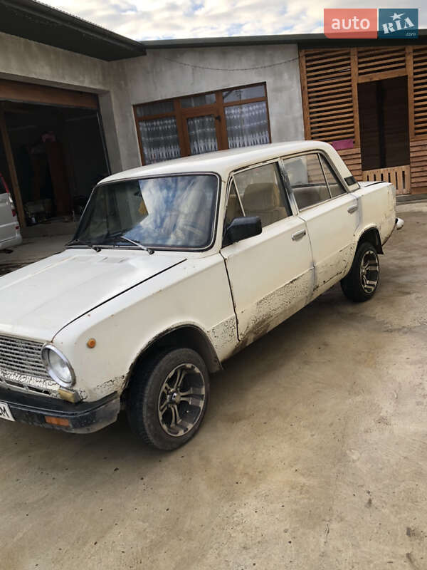 Седан ВАЗ / Lada 2101 1985 в Чернівцях