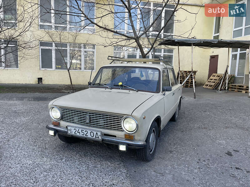 Седан ВАЗ / Lada 2101 1984 в Одессе